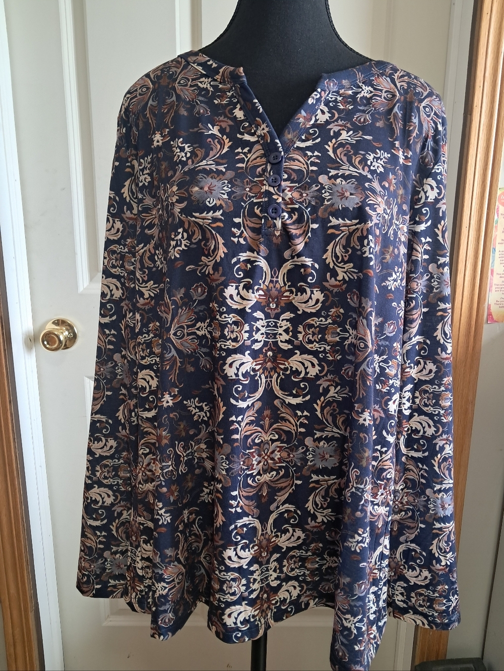 Womens Navy Floral Scroll Long Sleeve Tee
